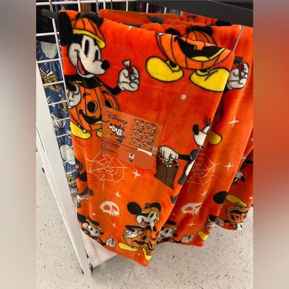 Disney Other - Halloween Disney blanket